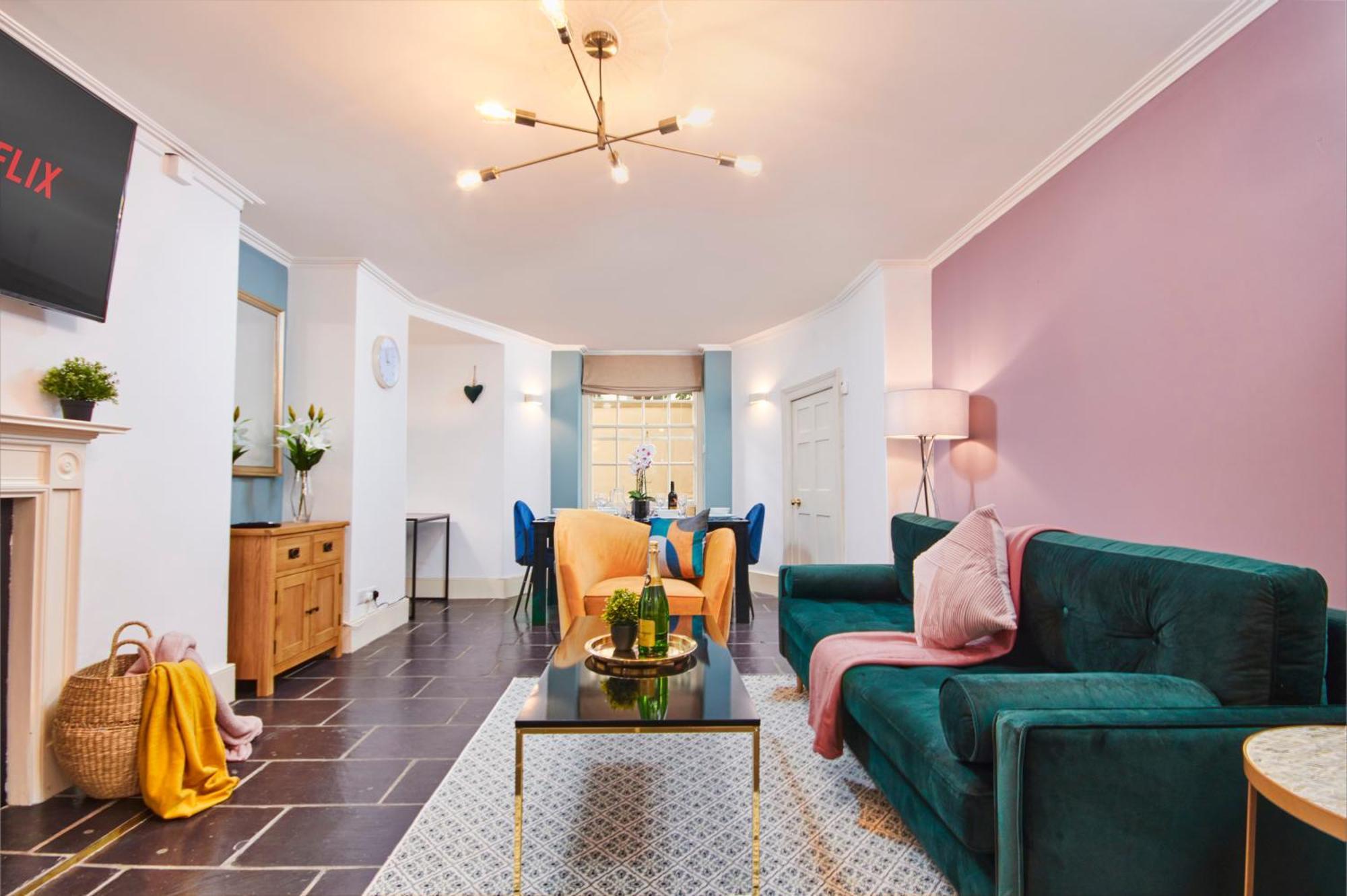 Beautiful 2Bedroom 4 Actual Beds House With Wifi By Purestay Bath Exterior photo